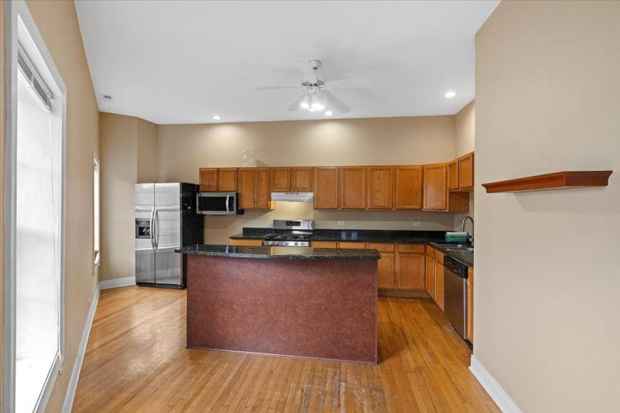 Apartment for rent at 1046 N Milwaukee Ave #3, Chicago, IL 60642