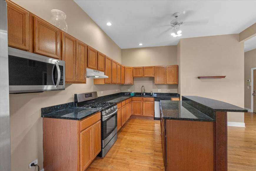 Apartment for rent at 1046 N Milwaukee Ave #3, Chicago, IL 60642