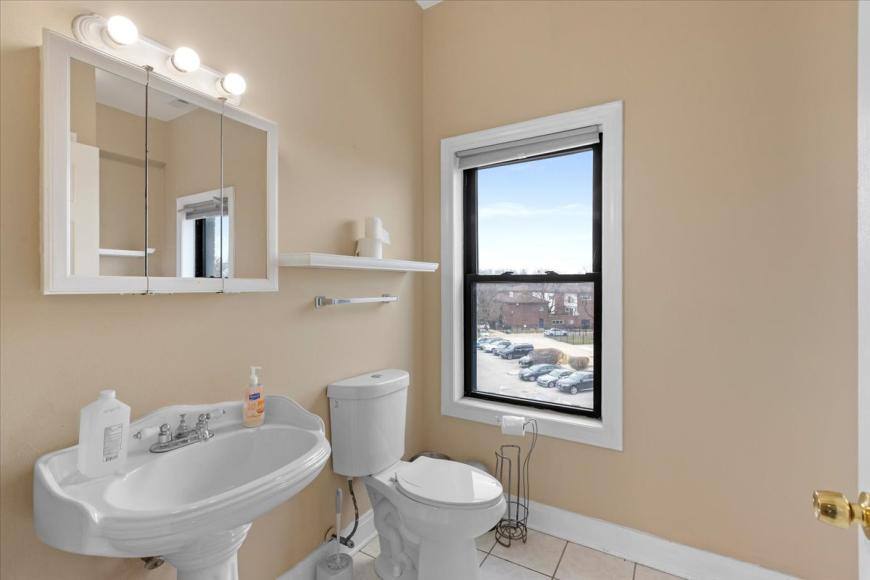 Apartment for rent at 1046 N Milwaukee Ave #3, Chicago, IL 60642