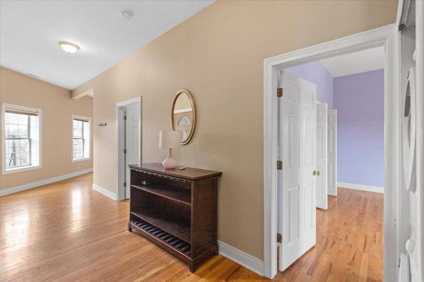 Apartment for rent at 1046 N Milwaukee Ave #3, Chicago, IL 60642