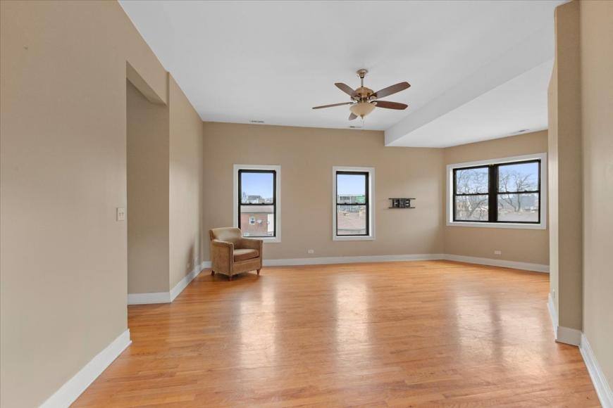 Apartment for rent at 1046 N Milwaukee Ave #3, Chicago, IL 60642
