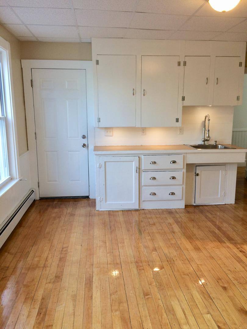 Apartment for rent at 98 Walnut St #2, Lewiston, ME 04240