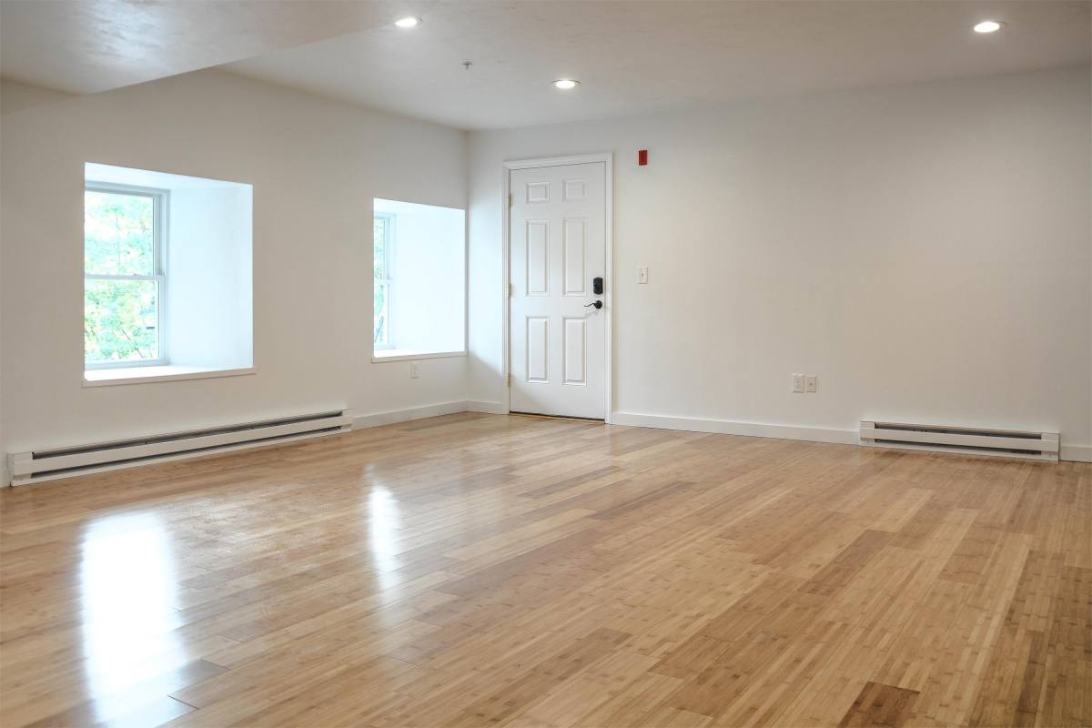 Apartment for rent at 541 Main St #4, Fiskdale, MA 01518