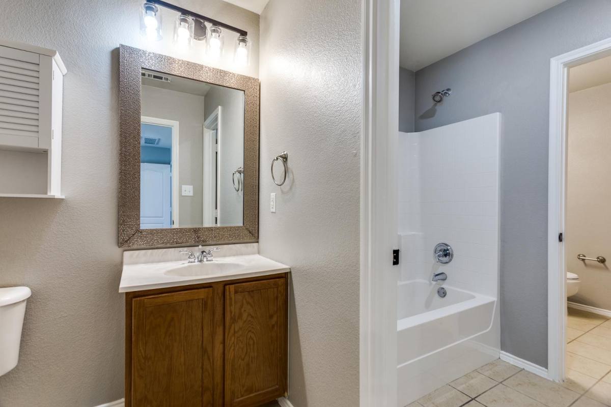 Townhouse for rent at Bluebonnet Place, 3127 Lubbock Ave, Fort Worth, TX 76109