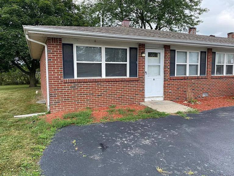 Apartment for rent at 13040 Five Point Rd #A, Perrysburg, OH 43551