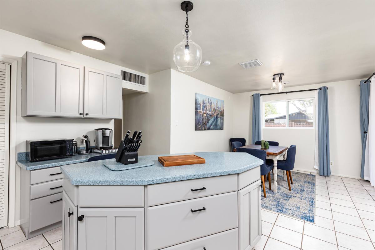 House for rent at 921 W 16th St, Tempe, AZ 85281