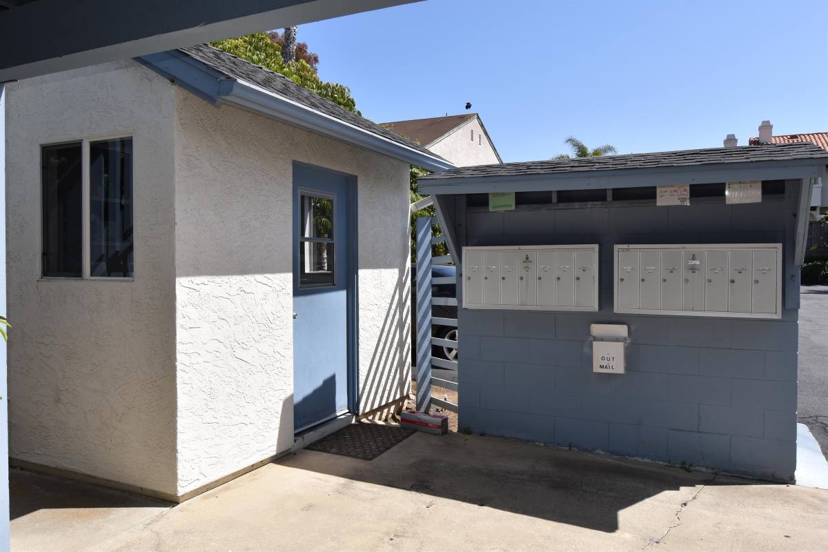 Apartment for rent at 255 Tamarack Avenue, 253 Tamarack Ave #255-B, Carlsbad, CA 92008