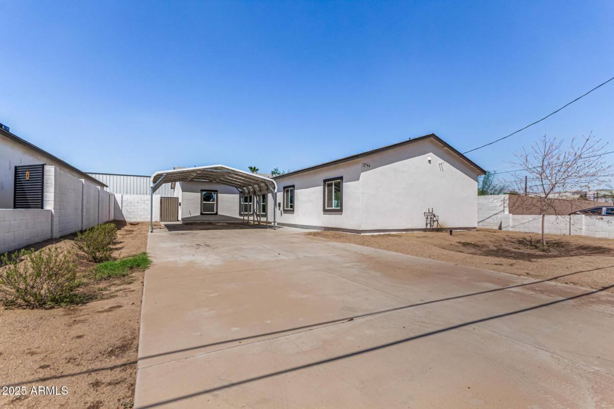 House for rent at 2746 W Pima St #2, Phoenix, AZ 85009
