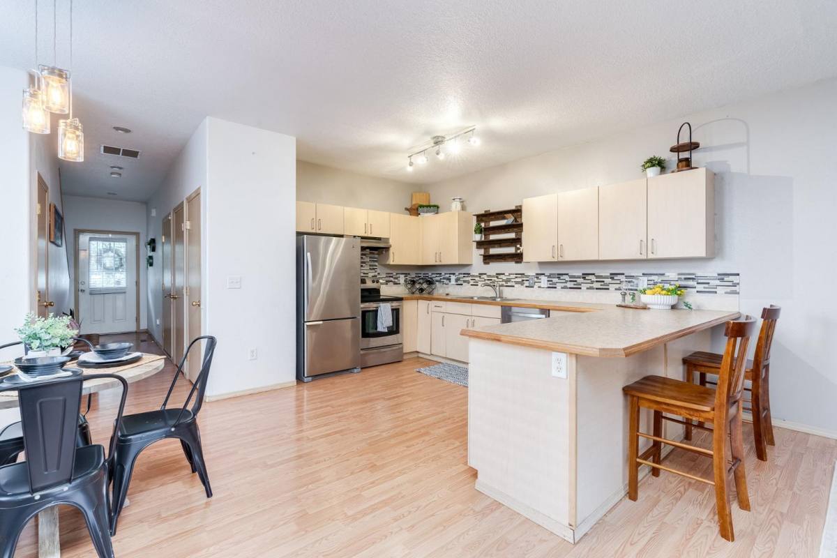 Townhouse for rent at 4904 SE 122nd Ave, Portland, OR 97236