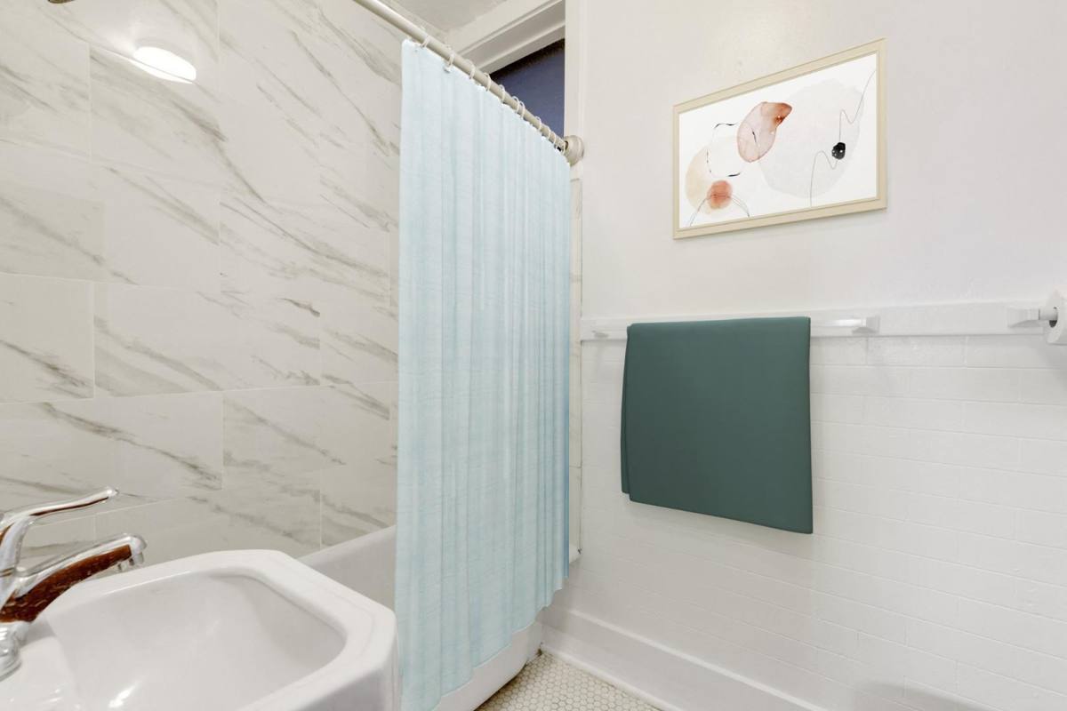 Apartment for rent at 1026 N Washington St, Denver, CO 80203