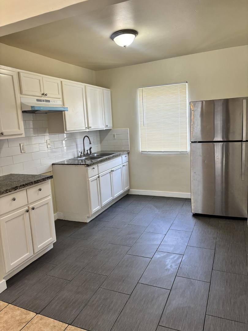 Apartment for rent at 113 W Century Red #2, Los Angeles, CA 90003