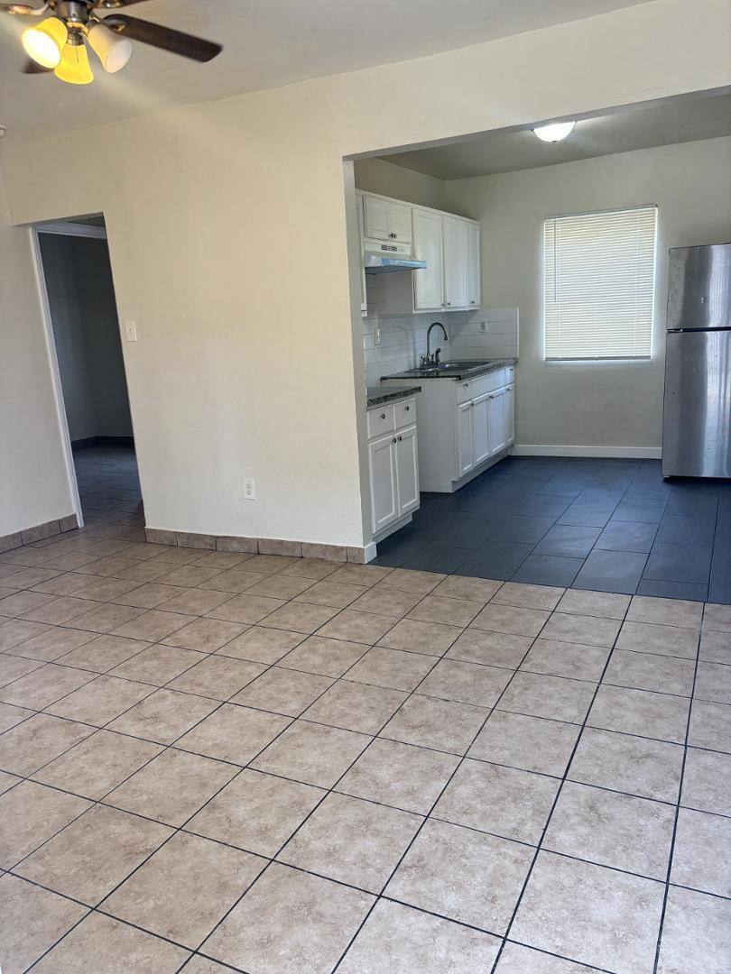Apartment for rent at 113 W Century Red #2, Los Angeles, CA 90003