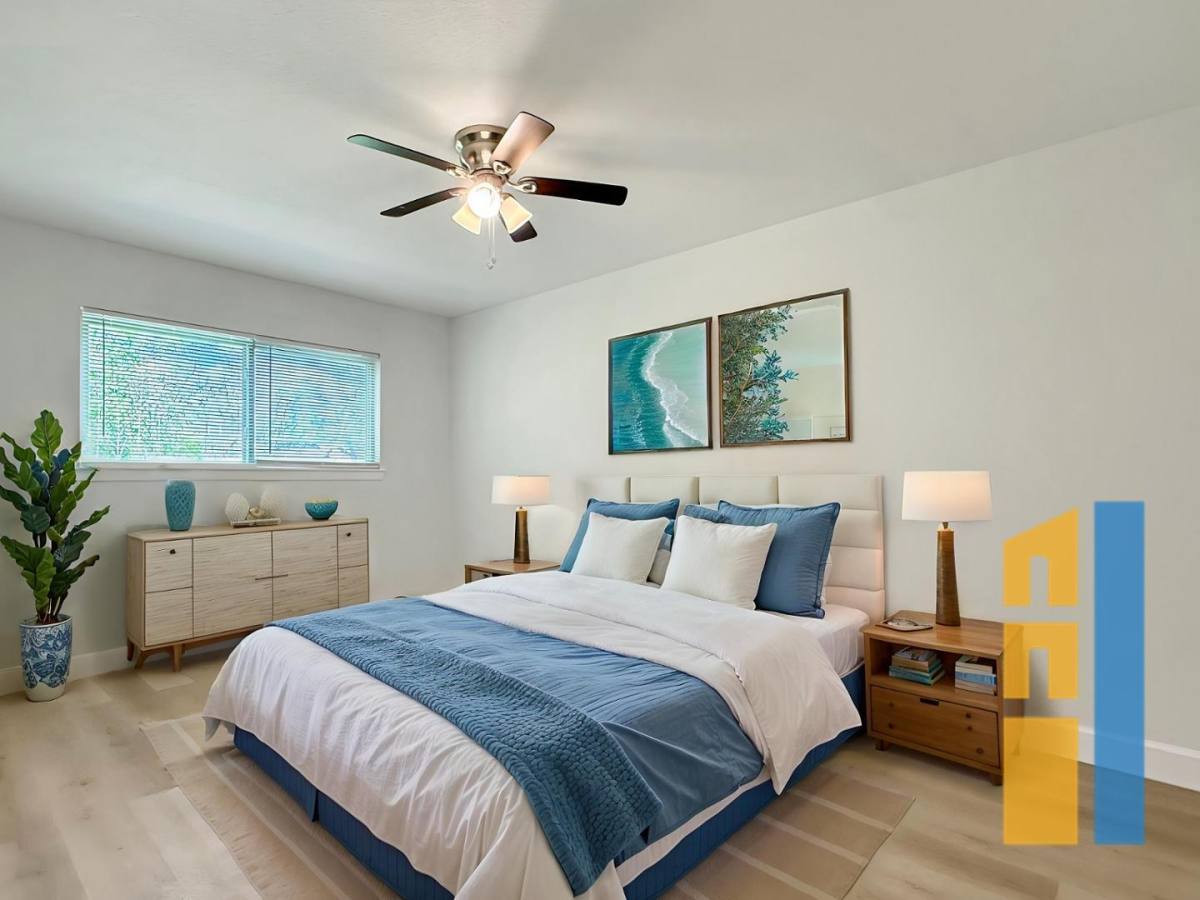 Apartment for rent at 1016 E Walker St, League City, TX 77573