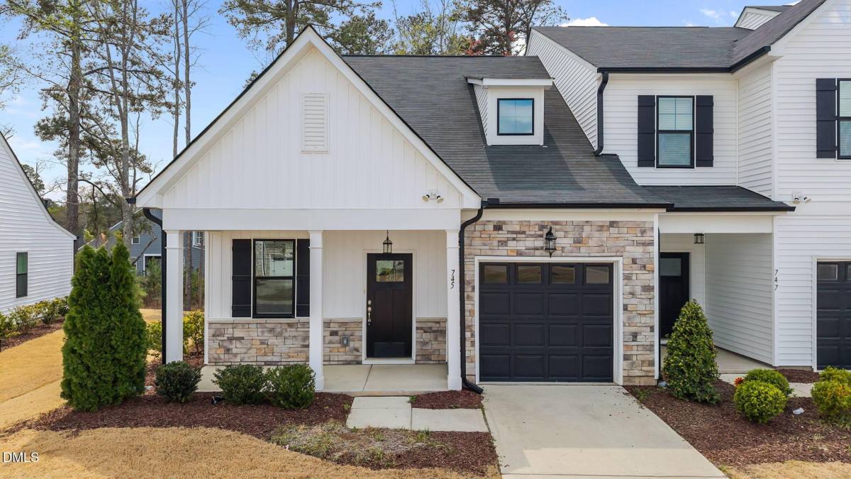 Townhouse for rent at 745 Putney Hill Rd, Zebulon, NC 27597
