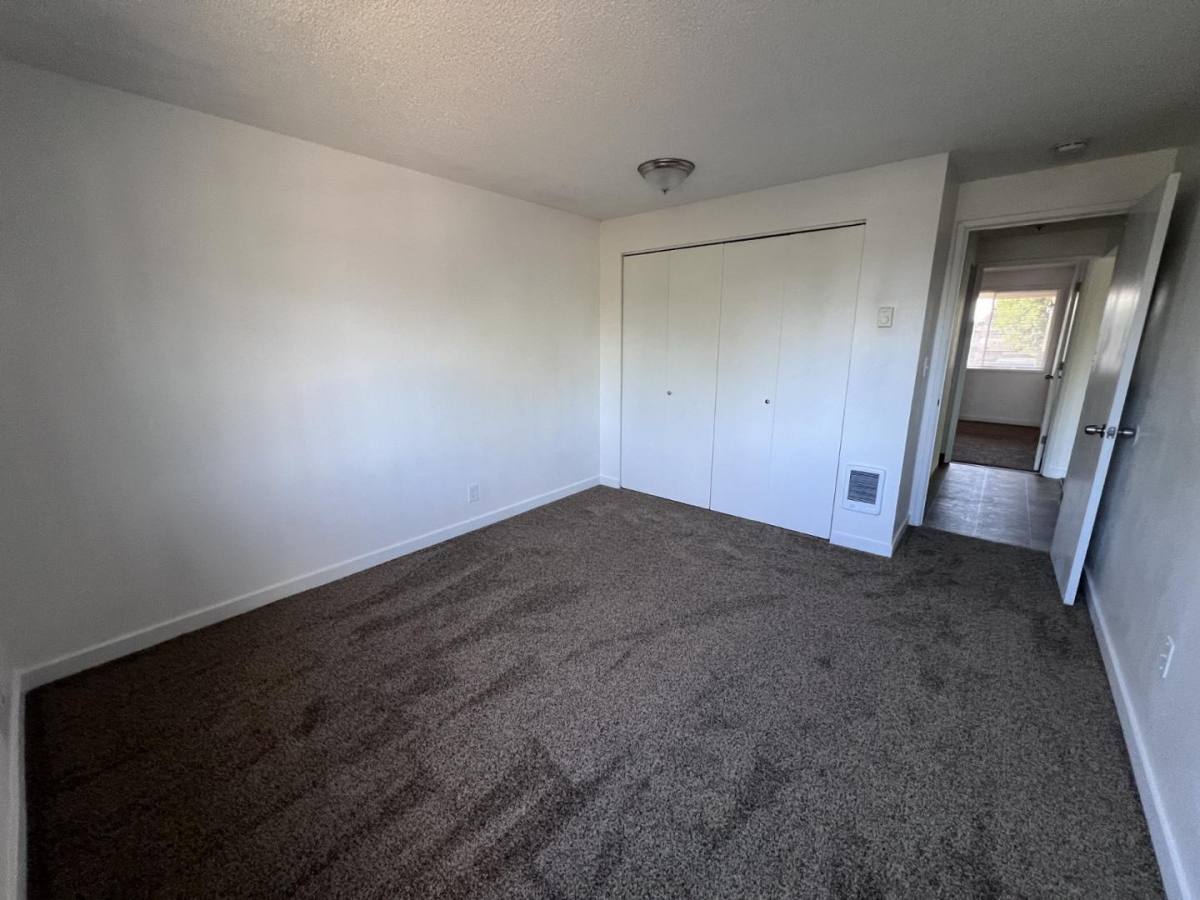 Apartment for rent at Silverona, 3472 - 3482 Hadley St NE #3478, Salem, OR 97301