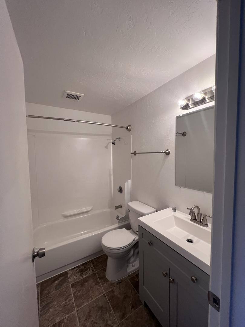 Apartment for rent at Silverona, 3472 - 3482 Hadley St NE #3478, Salem, OR 97301
