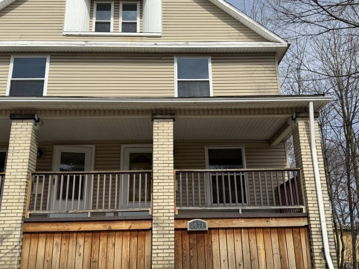 Apartment for rent at 1071 Ackley St #1, Akron, OH 44306