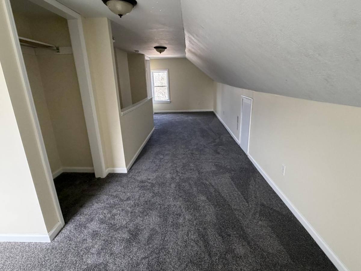 Apartment for rent at 1071 Ackley St #1, Akron, OH 44306