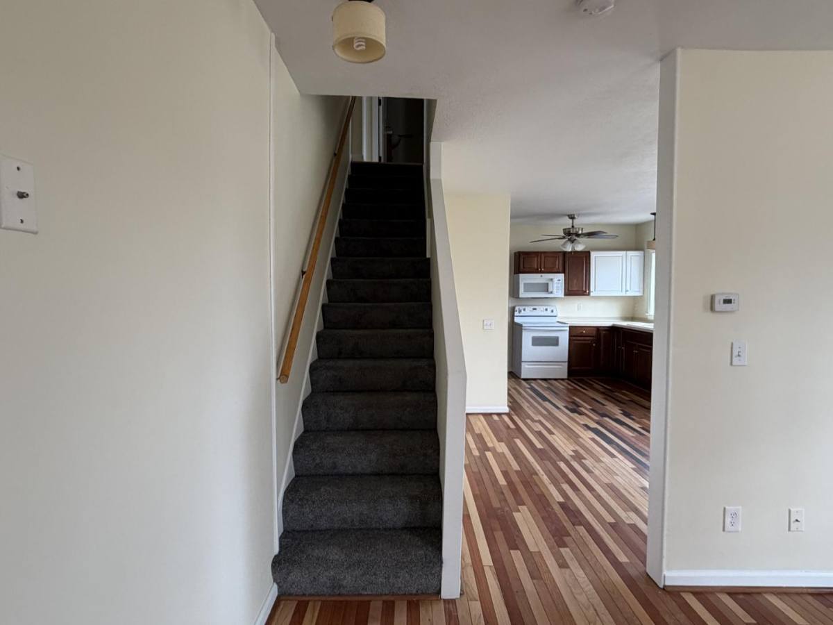 Apartment for rent at 1071 Ackley St #1, Akron, OH 44306