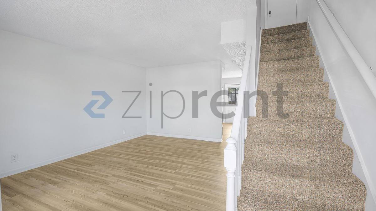 Apartment for rent at 815 Golf View Place E, Clarksville, TN 37043