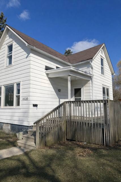 House for rent at 1620 Liberty St, Racine, WI 53404