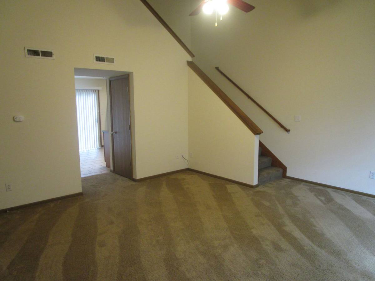 Apartment for rent at 605-607 Glenstone Dr, Columbia, MO 65201