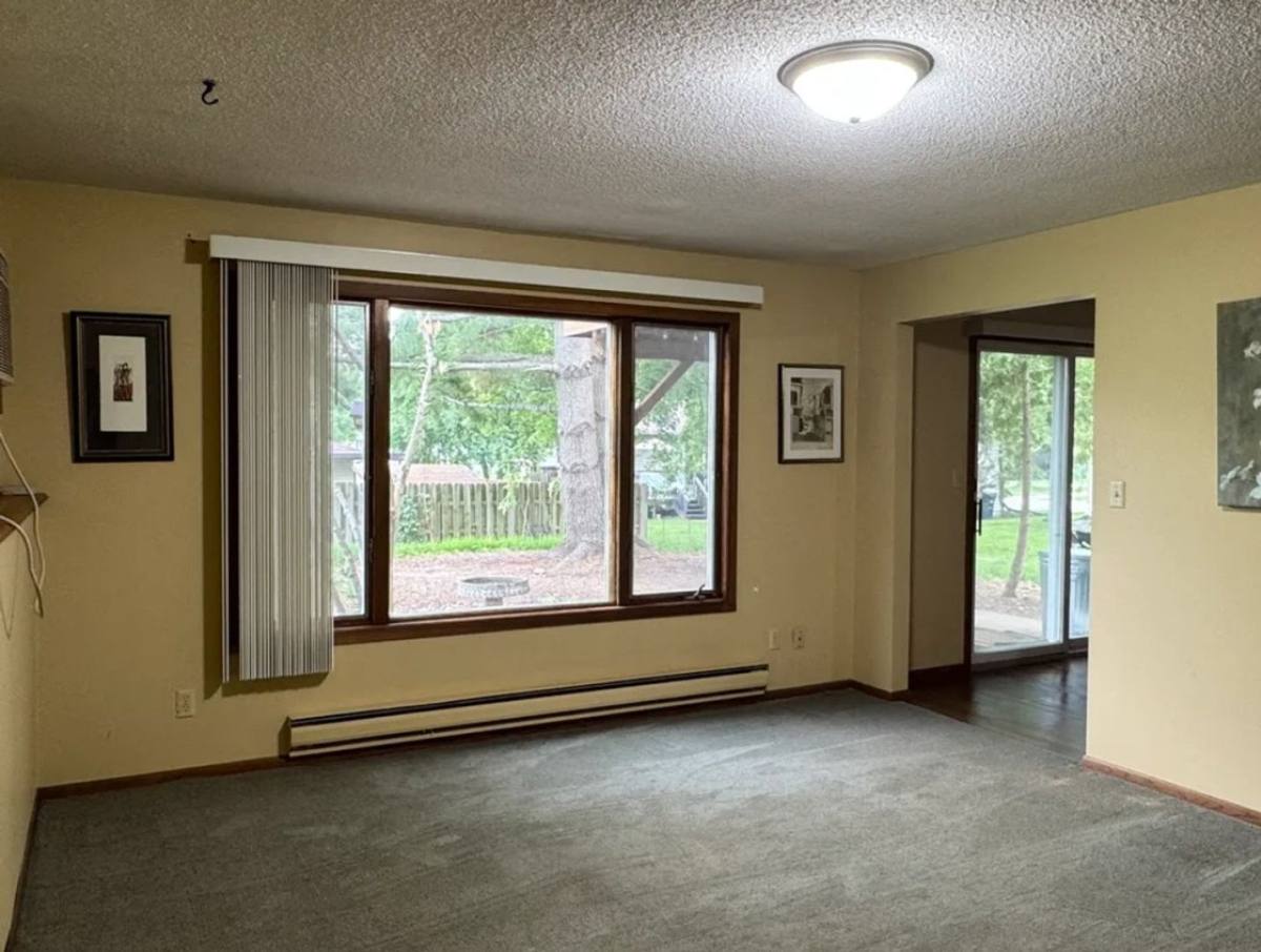 Apartment for rent at 606 Vilas St, Onalaska, WI 54650