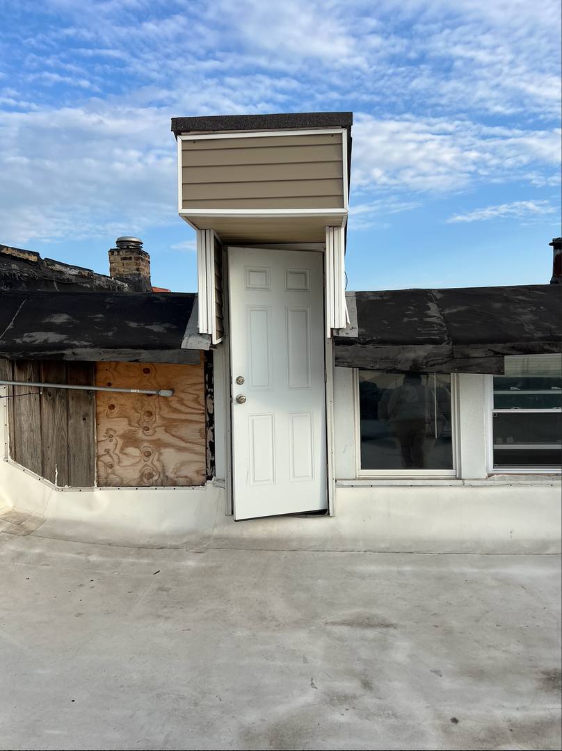 Apartment for rent at 3004-3006 S Archer Ave, Chicago, IL 60608