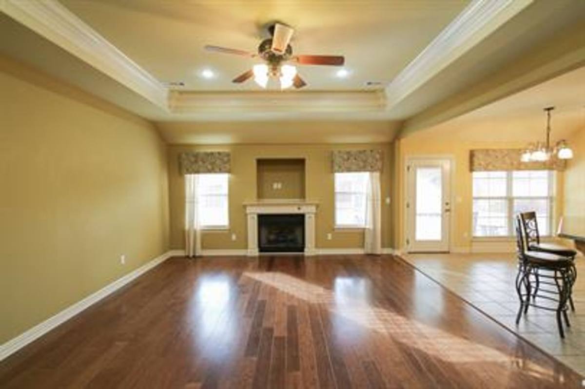 House for rent at 3200 SW Calm Ridge Rd, Bentonville, AR 72712