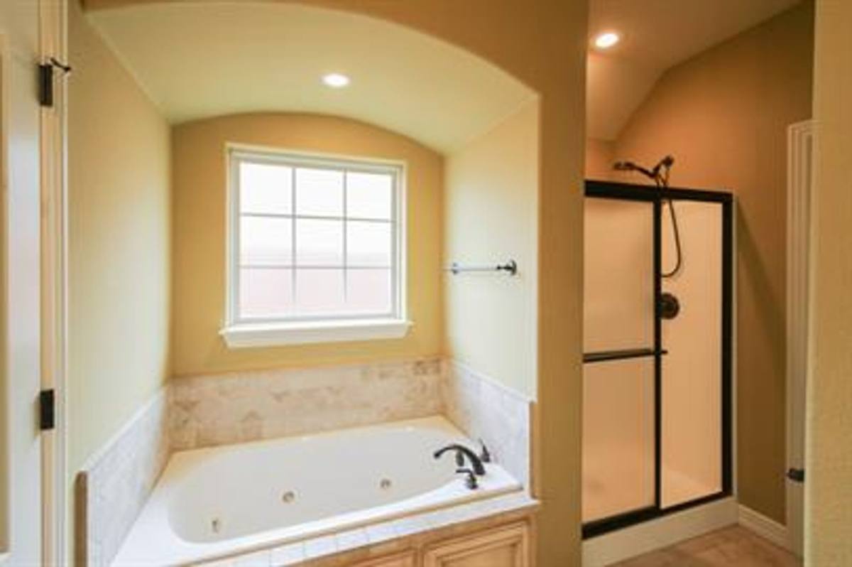 House for rent at 3200 SW Calm Ridge Rd, Bentonville, AR 72712