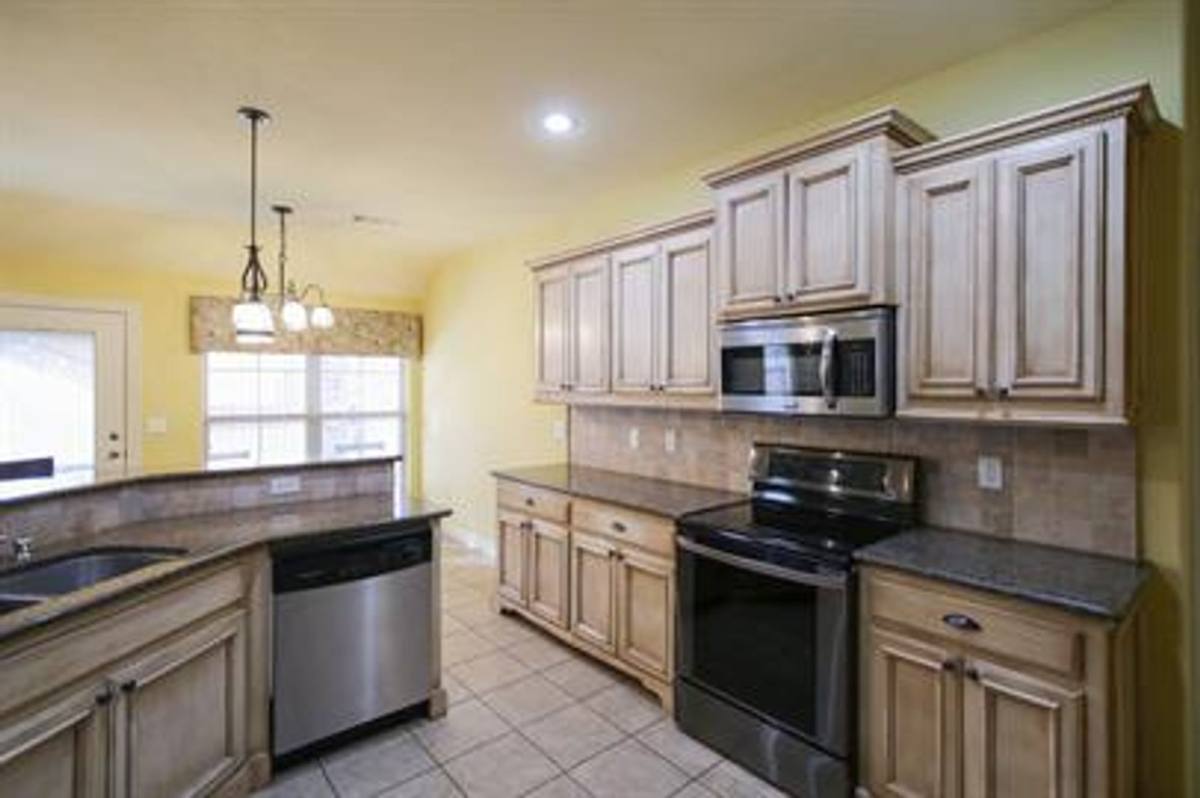 House for rent at 3200 SW Calm Ridge Rd, Bentonville, AR 72712