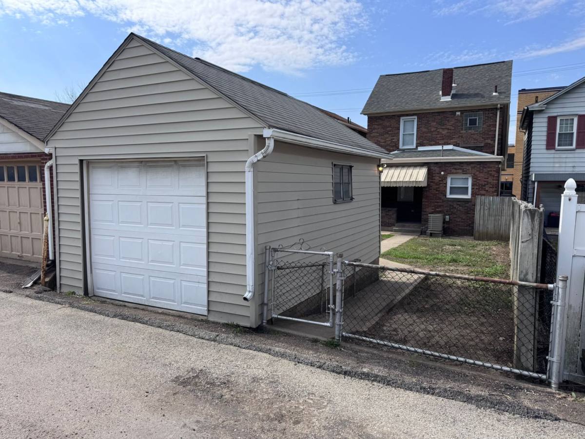 House for rent at 3211 Walnut St, McKeesport, PA 15132