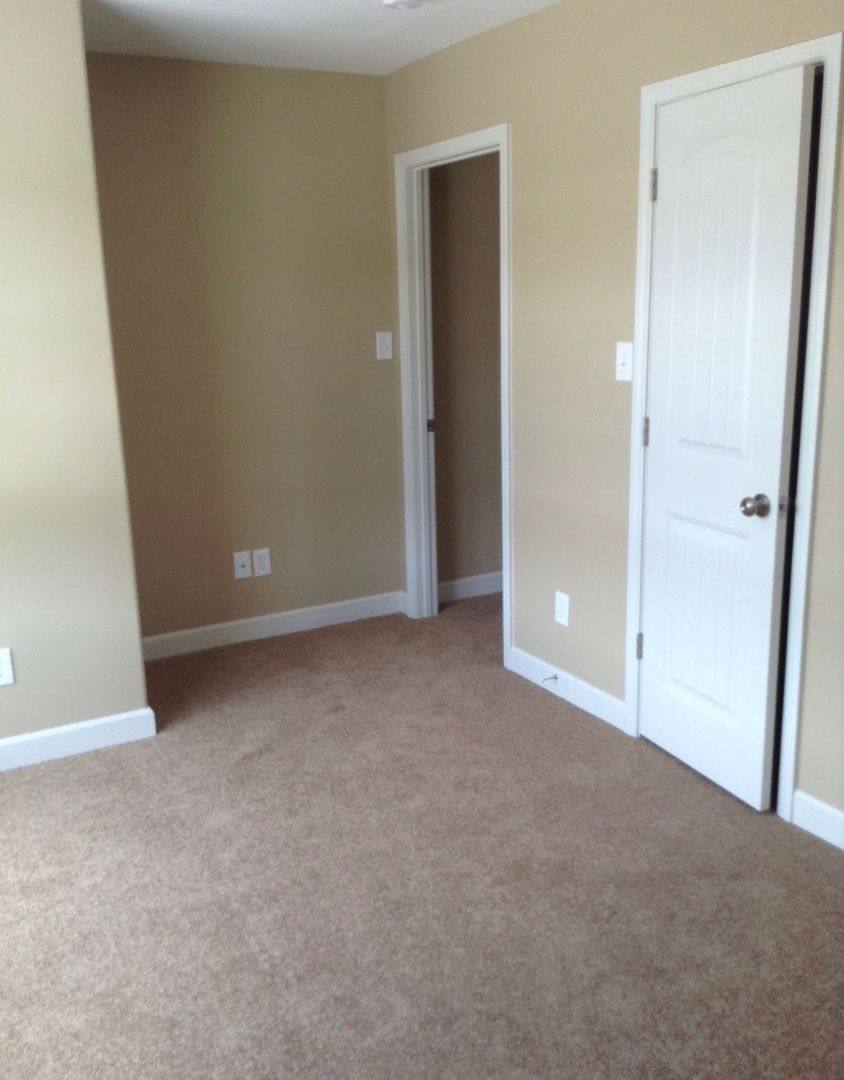 Townhouse for rent at 242 Beals Chapel Rd, Lenoir City, TN 37772