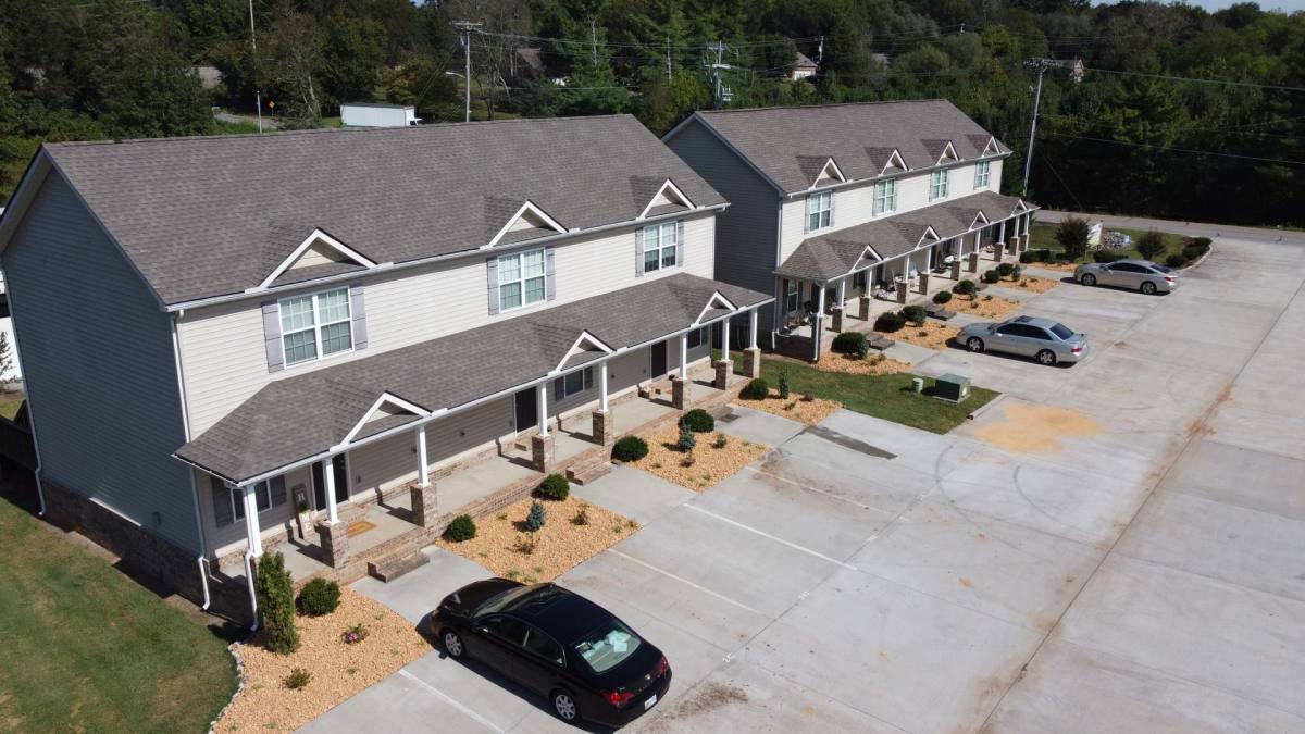 Townhouse for rent at 242 Beals Chapel Rd, Lenoir City, TN 37772