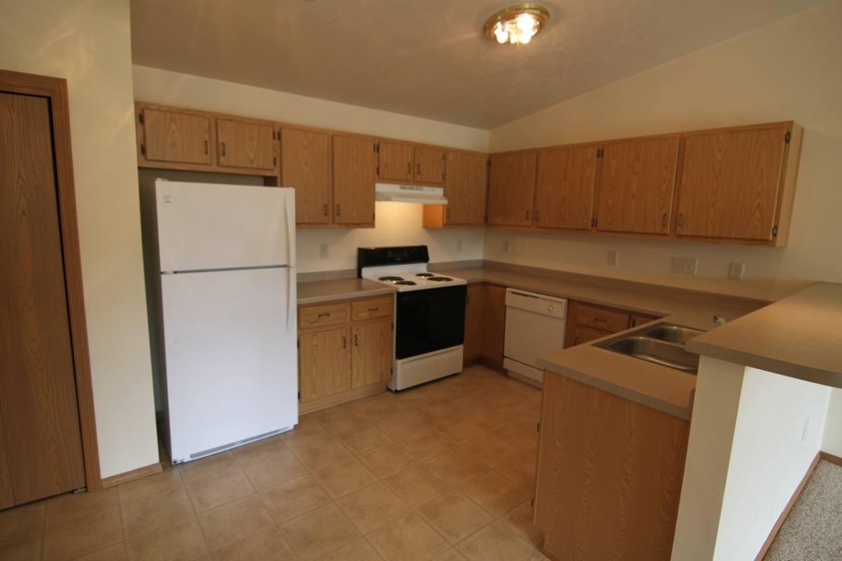 Apartment for rent at 1030 1060 Highway Qq, Waupaca, WI 54981