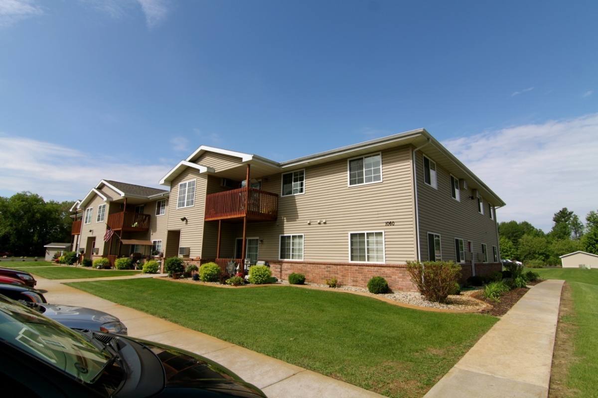 Apartment for rent at 1030 1060 Highway Qq, Waupaca, WI 54981