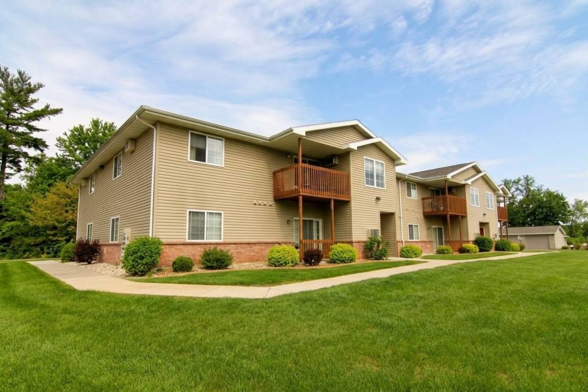 Apartment for rent at Golf View Estates, 1030 1060 Highway Qq, Waupaca, WI 54981
