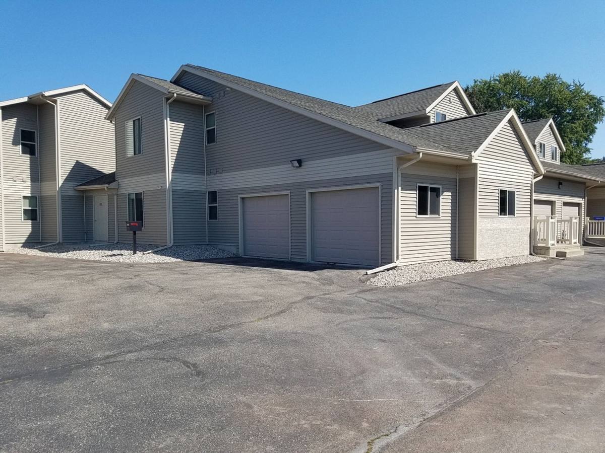 Apartment for rent at 315 Jackson St, Beaver Dam, WI 53916