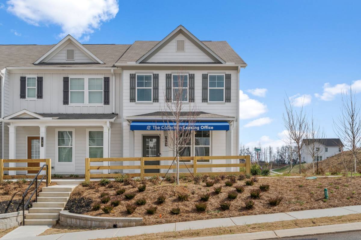 Townhouse for rent at 6889 Nipton Crossing, Flowery Branch, GA 30542