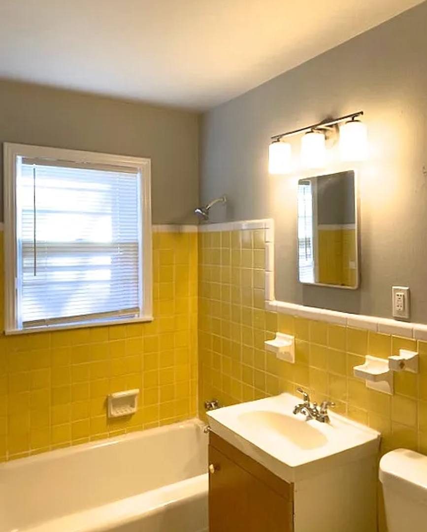 House for rent at 1702 W Britton Rd, Oklahoma City, OK 73120