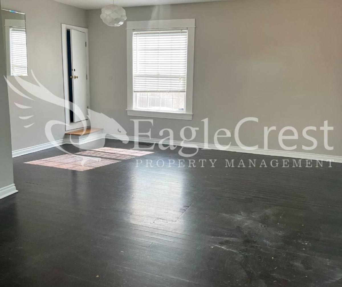House for rent at 613 Locust St, Walla Walla, WA 99362