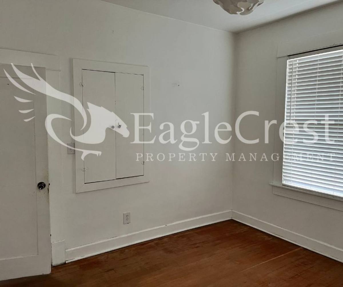 House for rent at 613 Locust St, Walla Walla, WA 99362