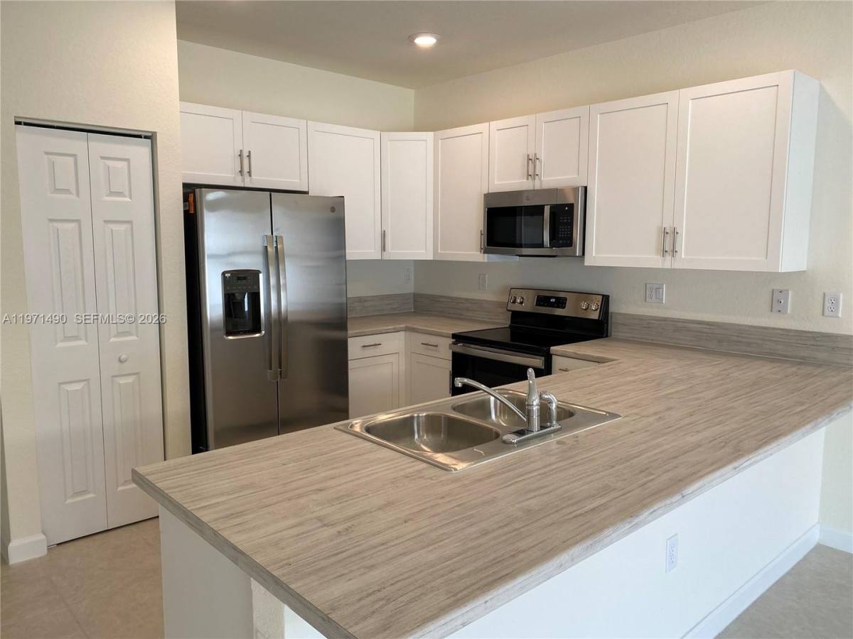 House for rent at 11379 W 34th Way, Hialeah, FL 33018