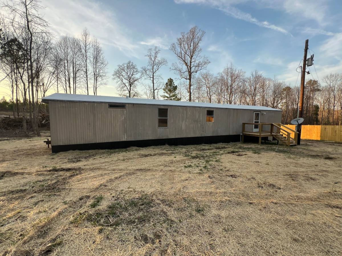 Apartment for rent at 1071 Davis Bugg Rd, Warrenton, NC 27589