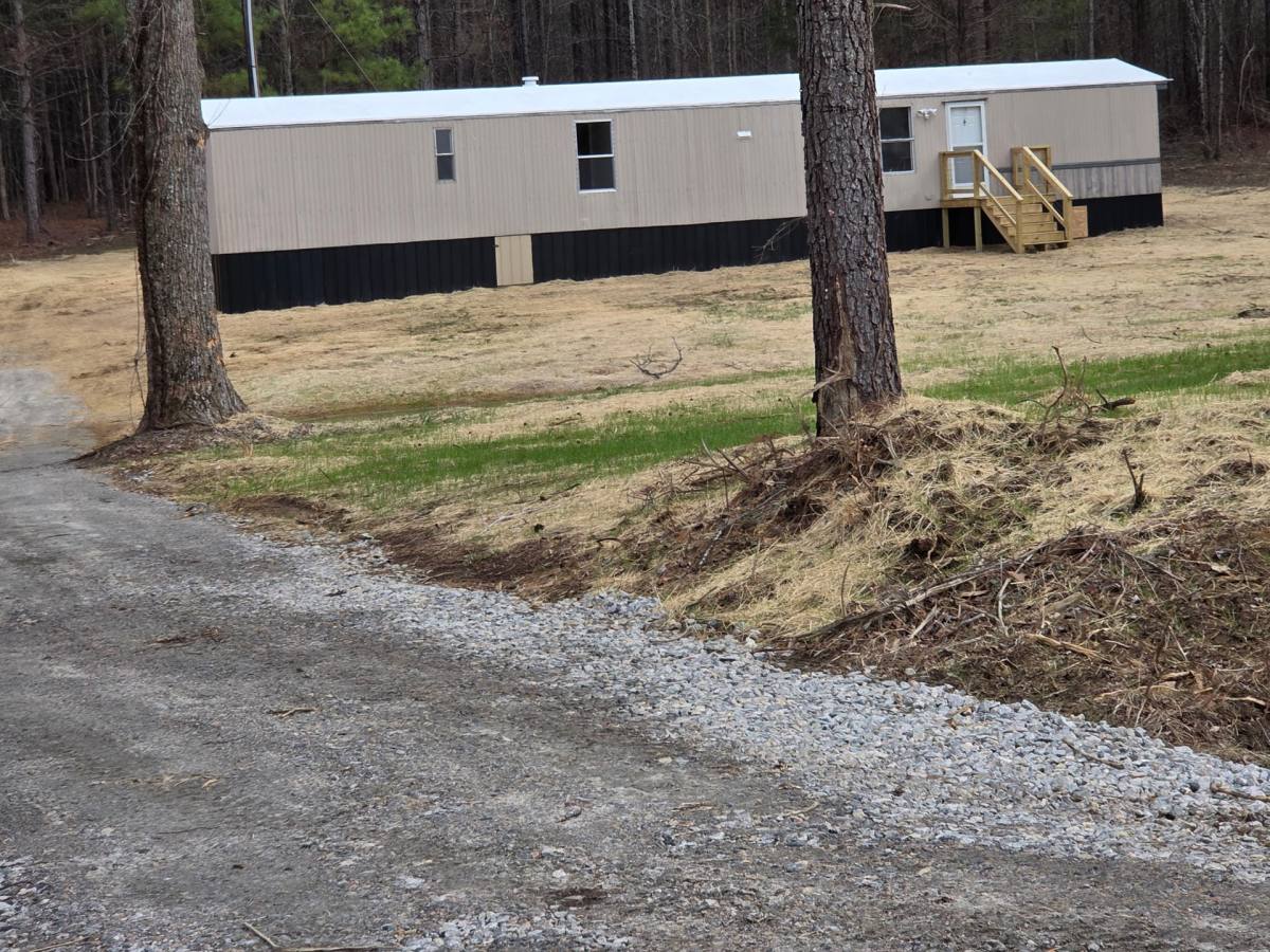 Apartment for rent at 1071 Davis Bugg Rd, Warrenton, NC 27589