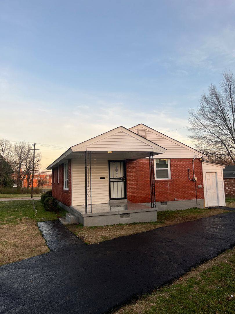 House for rent at 511 Jenson Rd, Memphis, TN 38109