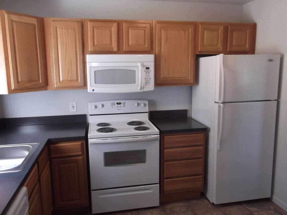 Apartment for rent at 711 Rockledge Rd, Lawrence, KS 66049