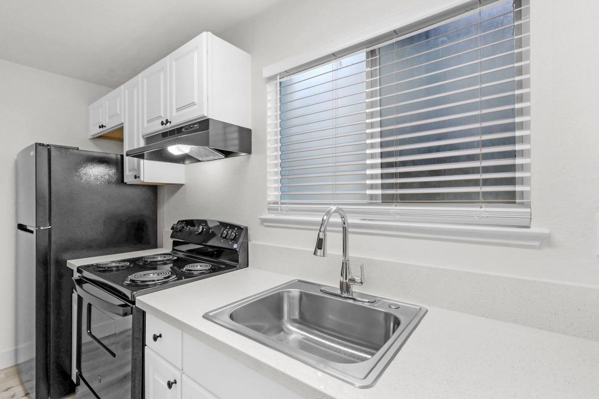 Apartment for rent at 5800-5818 Engle Rd, Carmichael, CA 95608