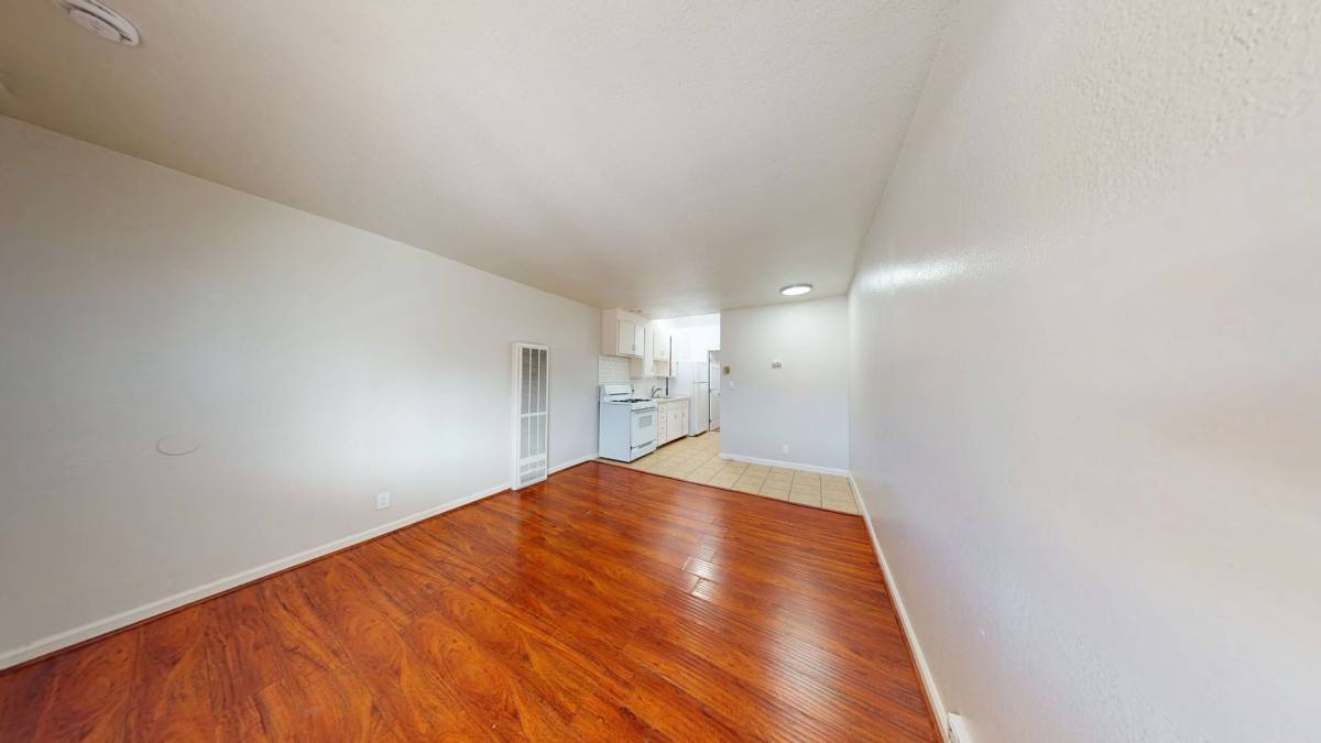 Apartment for rent at 945 S 45th St, Richmond, CA 94804