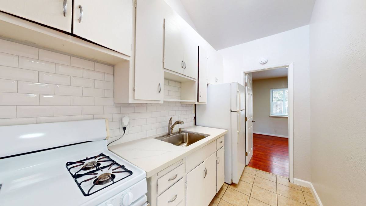 Apartment for rent at 945 S 45th St, Richmond, CA 94804